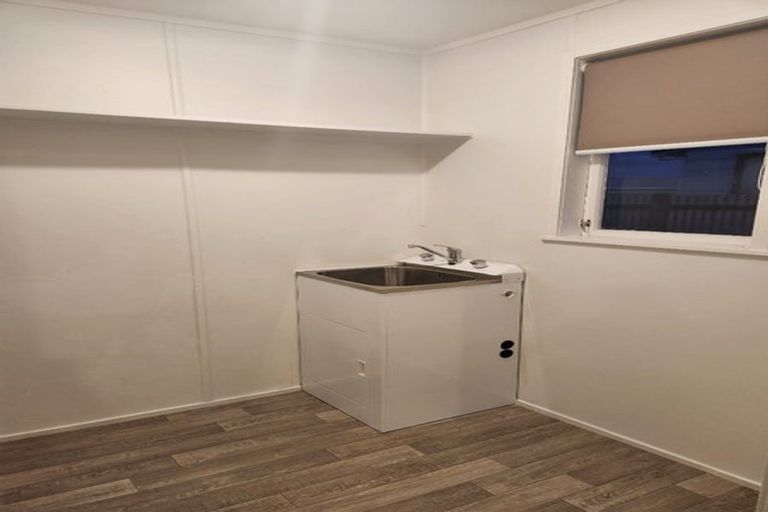 Photo of property in 127 Chichester Drive, Rosehill, Papakura, 2113