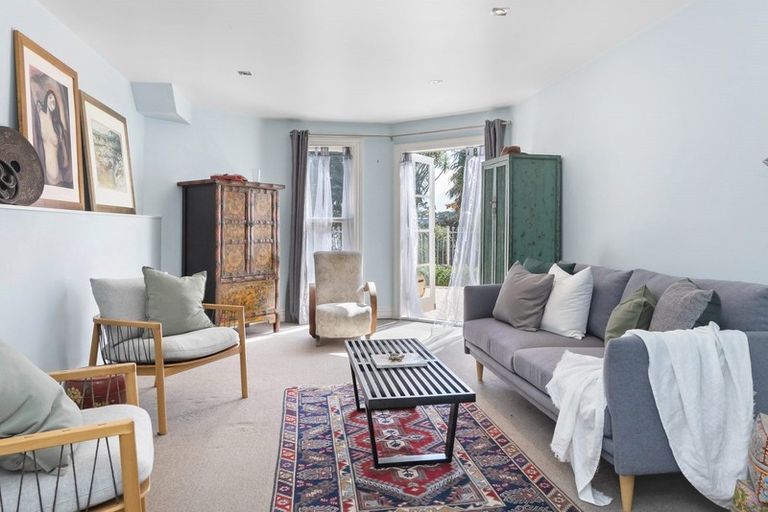 Photo of property in 1/36 Maritime Terrace, Birkenhead, Auckland, 0626