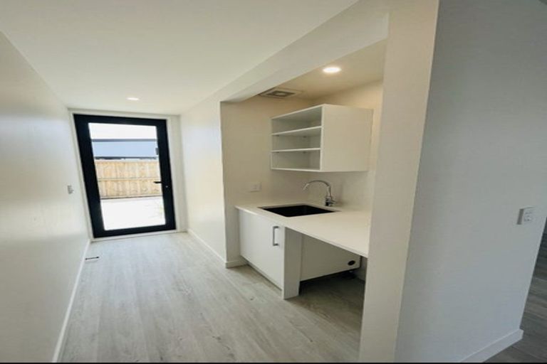 Photo of property in 10/6 Skibbereen Drive, Halswell, Christchurch, 8025