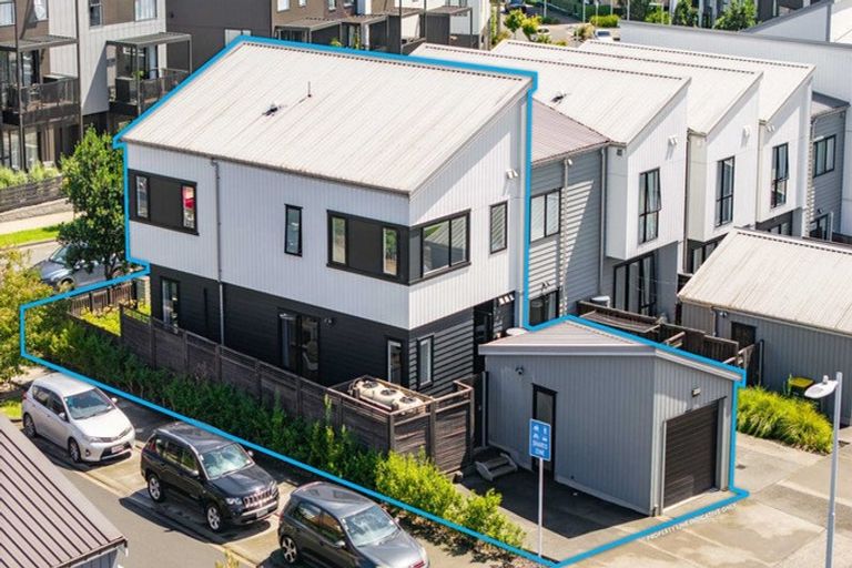 Photo of property in 62 Nugget Avenue, Hobsonville, Auckland, 0616