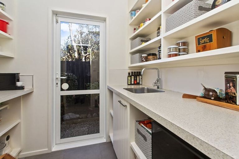 Photo of property in 16a Riverlea Avenue, Pakuranga, Auckland, 2010