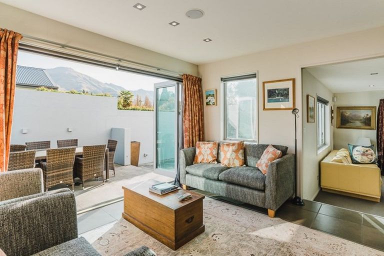 Photo of property in 15 Jessies Crescent, Wanaka, 9305