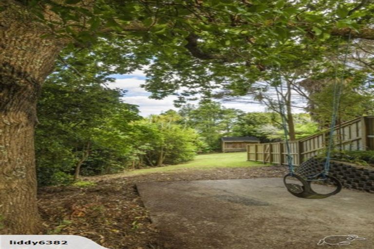 Photo of property in 3a Park Rise, Campbells Bay, Auckland, 0630