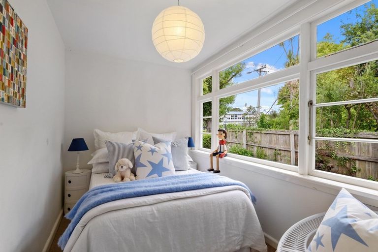 Photo of property in 65 Leinster Road, Merivale, Christchurch, 8014