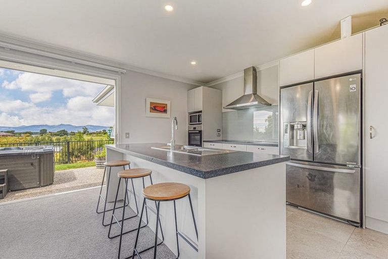 Photo of property in 13 Koi Crescent, Mapua, 7005