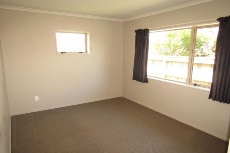 Photo of property in 127 Kirton Drive, Riverstone Terraces, Upper Hutt, 5018