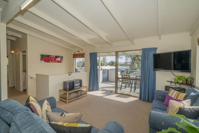 Photo of property in 62 Oyster Drive, Cooks Beach, Whitianga, 3591