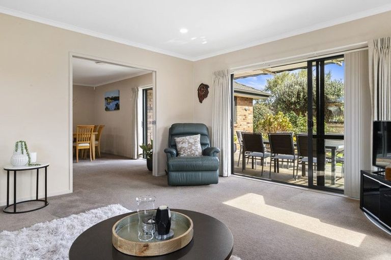 Photo of property in 18 Kauri Road, Pukekohe, 2120