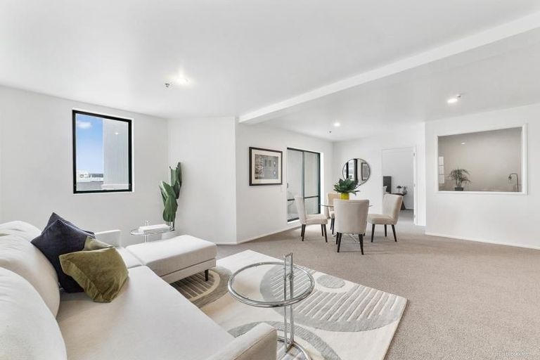 Photo of property in Courtenay Apartments, 606/120 Courtenay Place, Te Aro, Wellington, 6011