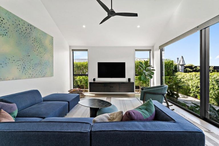 Photo of property in 17 Dinning Road, Riverhead, 0820