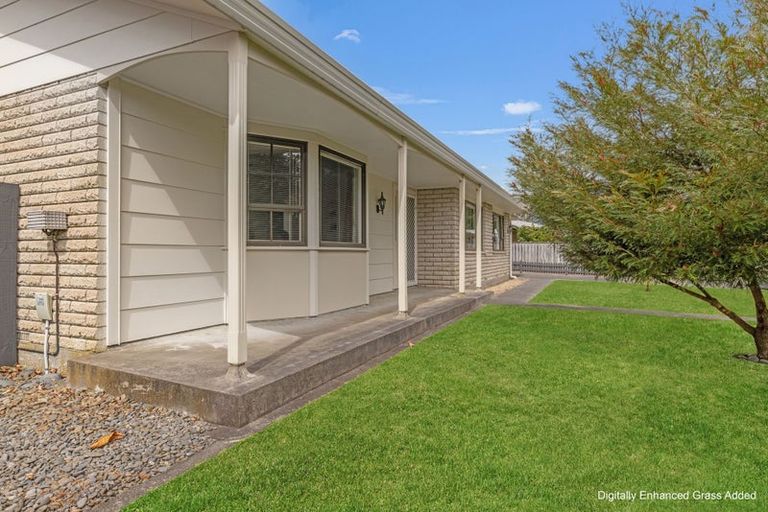 Photo of property in 146 Victoria Street, Cambridge, 3434