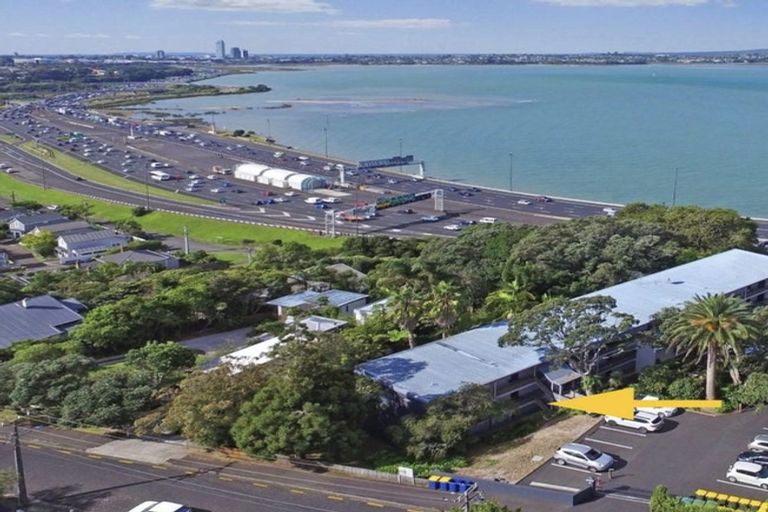 Photo of property in 26/73 Princes Street, Northcote Point, Auckland, 0627