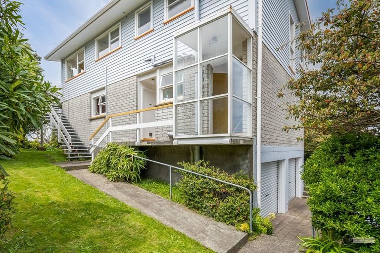 Photo of property in 23 Bushey Way, Maungaraki, Lower Hutt, 5010