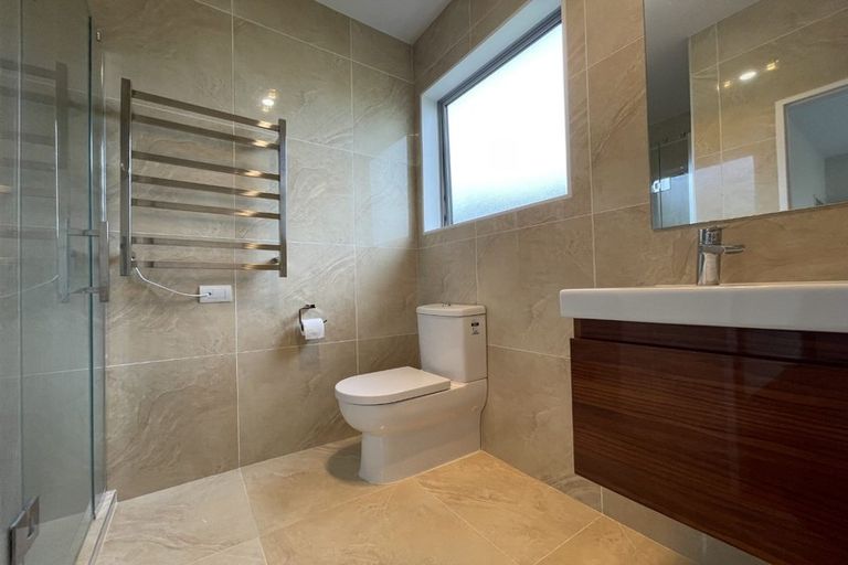 Photo of property in 13 Pin Oak Drive, Schnapper Rock, Auckland, 0632