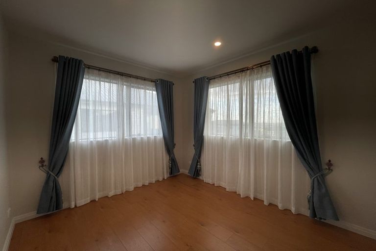 Photo of property in 323 Flat Bush School Road, Flat Bush, Auckland, 2019