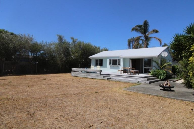 Photo of property in 664 Matarangi Drive, Matarangi, Whitianga, 3592