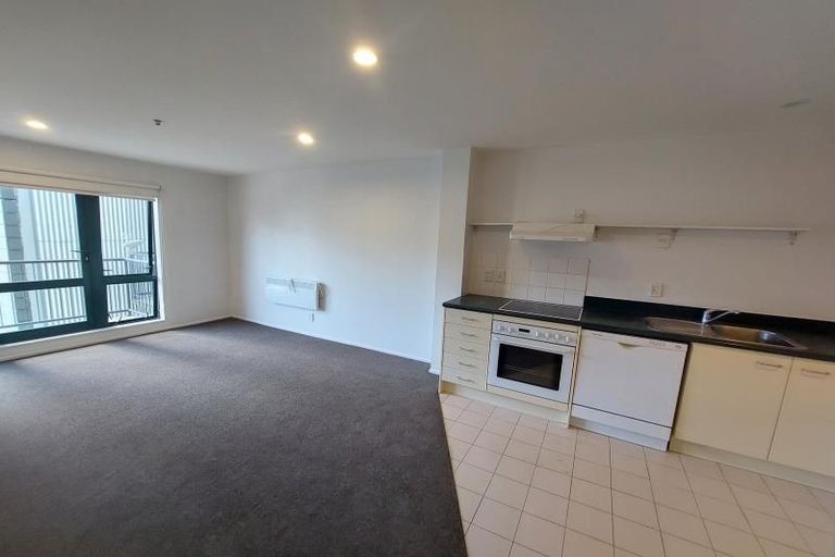 Photo of property in Courtenay Apartments, 507/120 Courtenay Place, Te Aro, Wellington, 6011