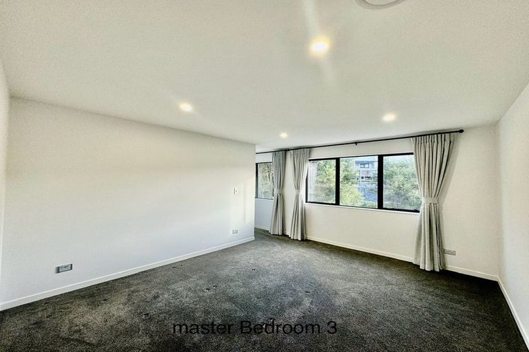 Photo of property in 12 Caldwell Place, Pinehill, Auckland, 0632