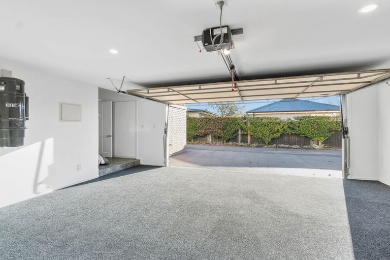 Photo of property in 2/53 Hamilton Avenue, Ilam, Christchurch, 8041