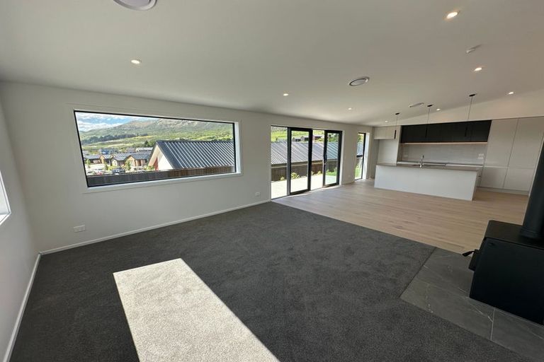 Photo of property in 27 Spur Ridge Rise, Jacks Point, 9371