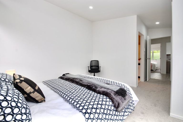 Photo of property in 21a Kia Ora Road, Beach Haven, Auckland, 0626