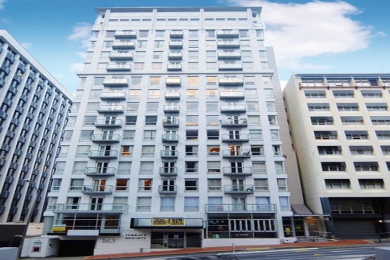 Photo of property in Terrace Heights Apartments, 6f/163 The Terrace, Wellington Central, Wellington, 6011