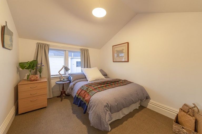 Photo of property in 5 Derby Street, Mount Victoria, Wellington, 6011