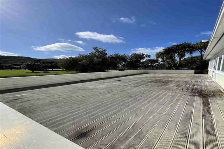 Photo of property in 1 Weranui Road, Waiwera, Orewa, 0994