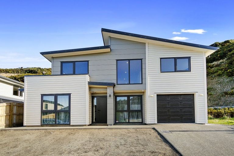 Photo of property in 24 Porokaiwhiri Street, Crofton Downs, Wellington, 6035