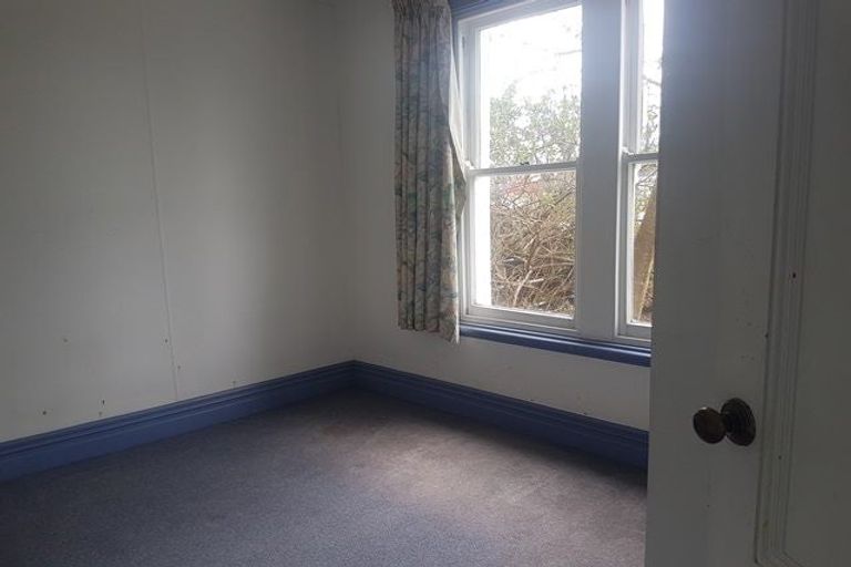 Photo of property in 624 Featherston Street, Roslyn, Palmerston North, 4414