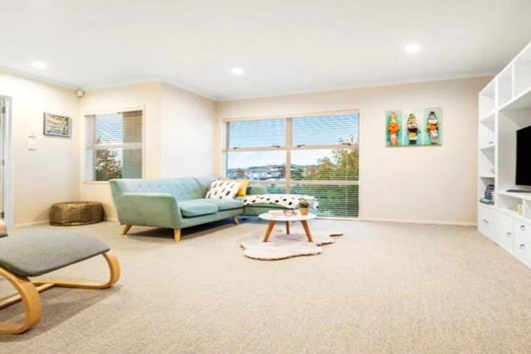 Photo of property in 30 Riviera Drive, Flat Bush, Auckland, 2019