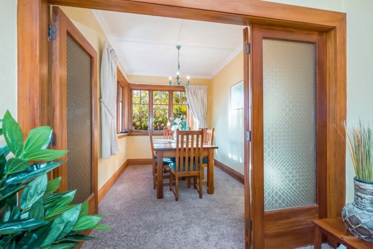 Photo of property in 77 Pohutukawa Street, Woburn, Lower Hutt, 5011