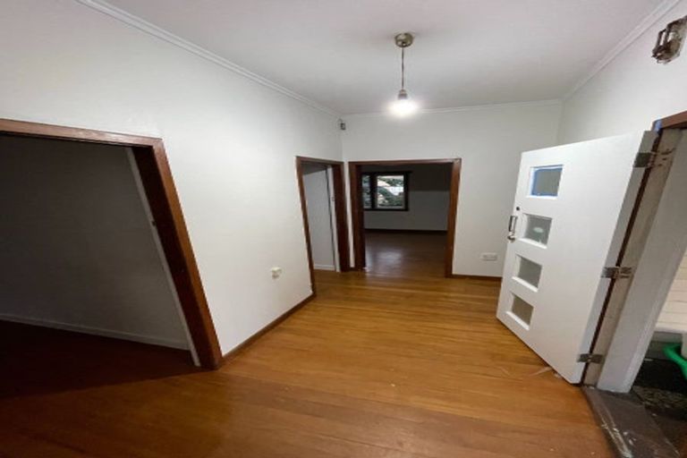 Photo of property in 22 Opoia Road, Hamilton East, Hamilton, 3216