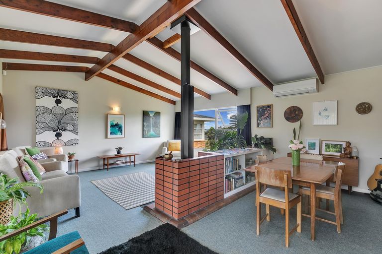 Photo of property in 31 Coronation Road, Hillcrest, Auckland, 0627