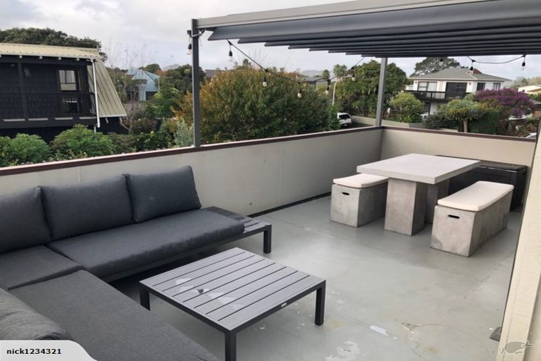 Photo of property in 2 Millen Place, Clarks Beach, 2122