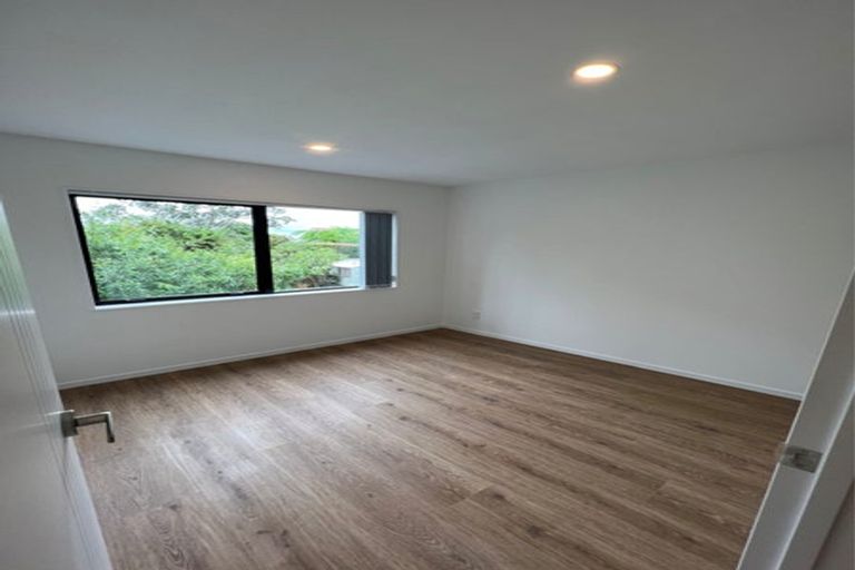 Photo of property in 37d Matipo Road, Mairangi Bay, Auckland, 0630