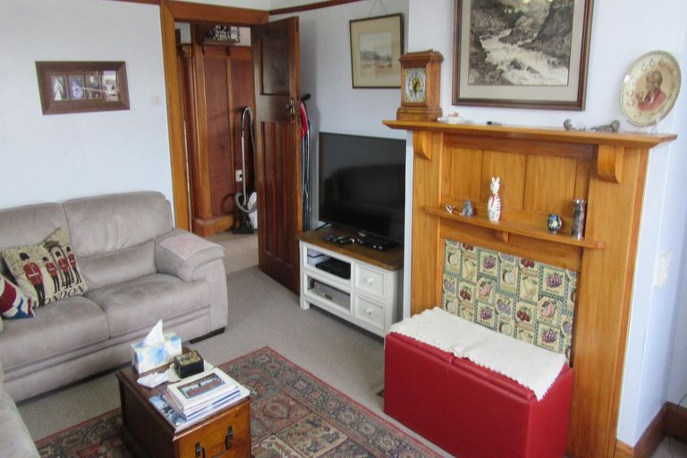 Photo of property in 152 High Street, Waimate, 7924