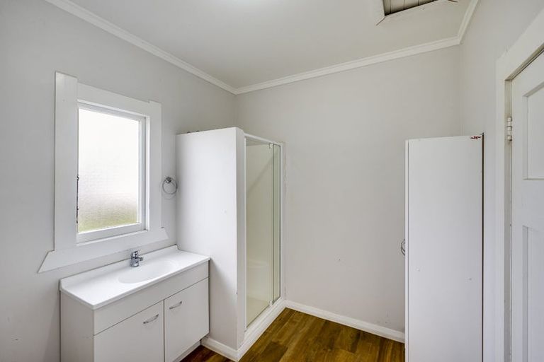 Photo of property in 9 Roach Street, Marewa, Napier, 4110