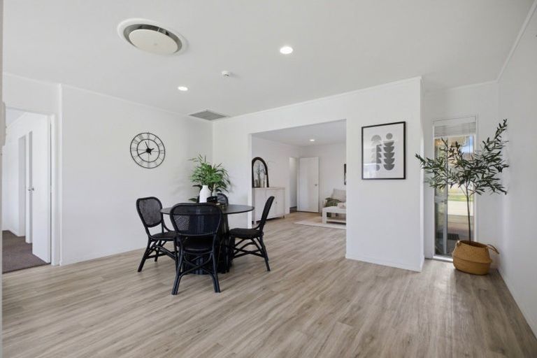 Photo of property in 50 Dickson Road, Papamoa Beach, Papamoa, 3118
