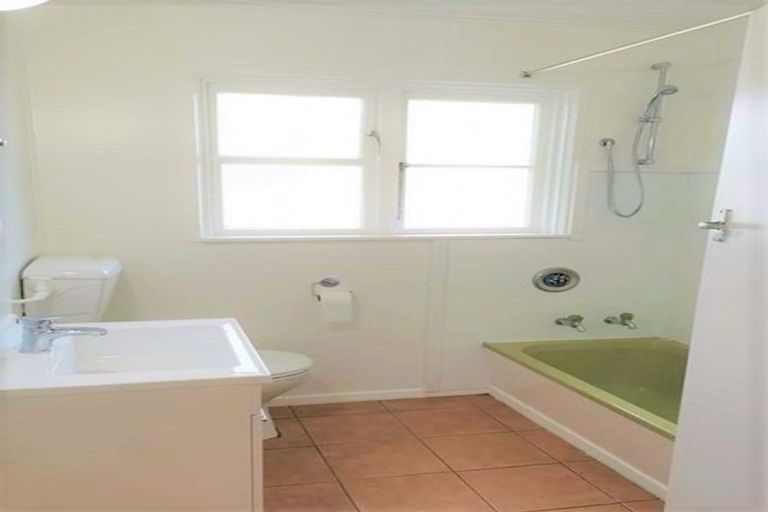 Photo of property in 131 Ngaumutawa Road, Masterton, 5810