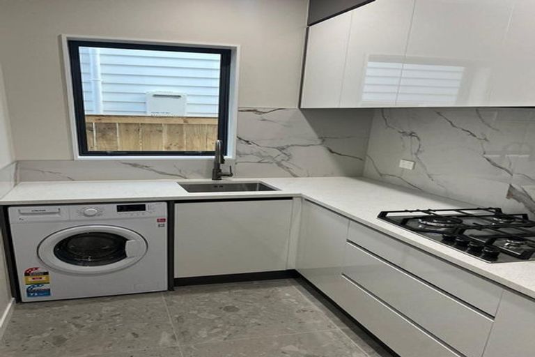 Photo of property in 32a Castlebane Drive, Flat Bush, Auckland, 2019