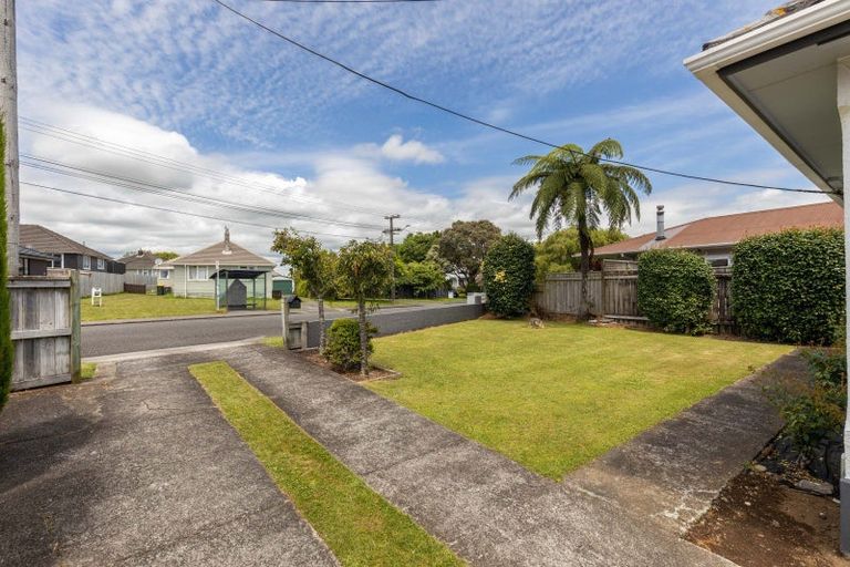 Photo of property in 42 Doralto Road, Frankleigh Park, New Plymouth, 4310