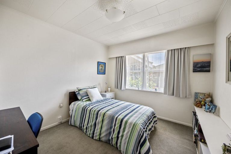 Photo of property in 47a Church Road, Taradale, Napier, 4112