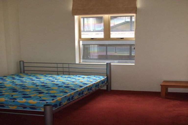 Photo of property in Sirocco Apartments, 402/8 Church Street, Wellington Central, Wellington, 6011