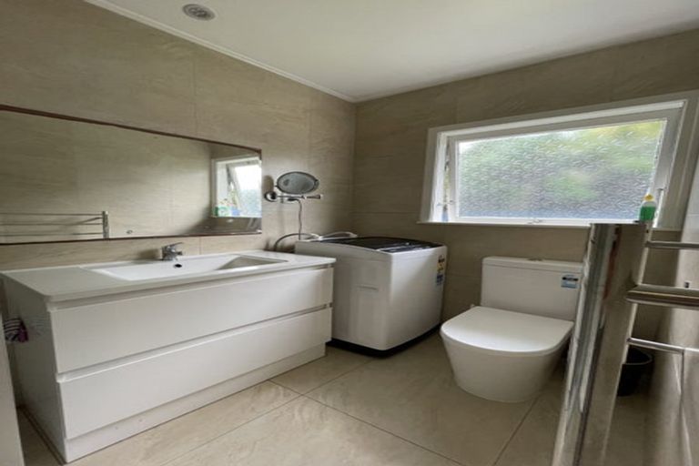 Photo of property in 117 Forrest Hill Road, Forrest Hill, Auckland, 0620