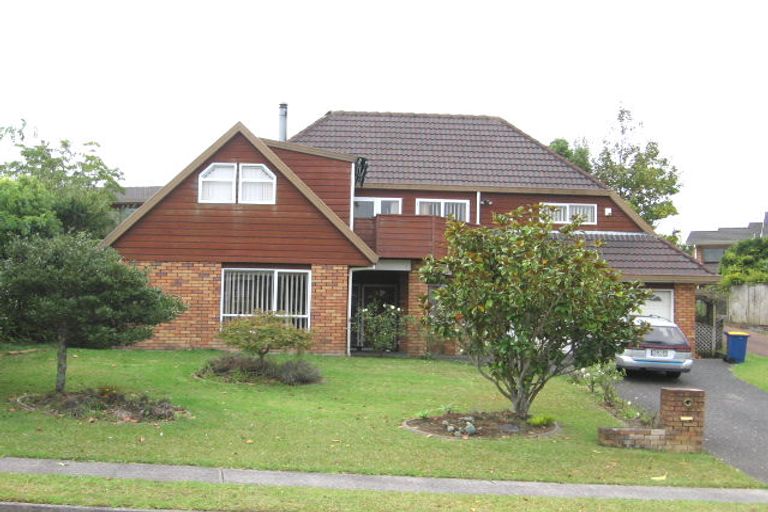 Photo of property in 23 Cherub Place, West Harbour, Auckland, 0618