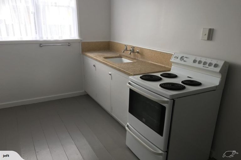 Photo of property in 229 Featherston Street, Palmerston North, 4410