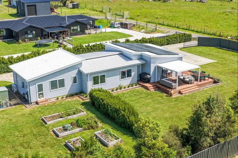 Photo of property in 53 Taihape Road, Omahu, Hastings, 4175