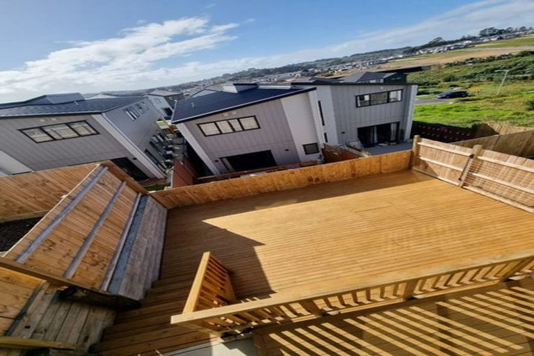 Photo of property in 30a Goodfellow Lane, Flat Bush, Auckland, 2019