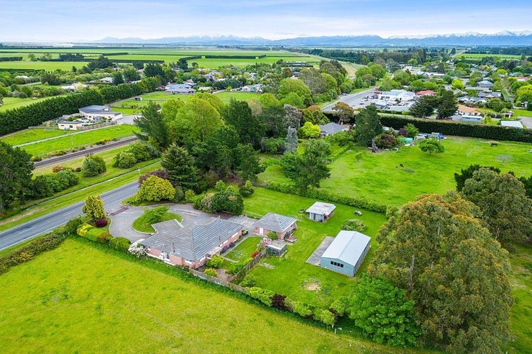 Photo of property in 2476 West Coast Road, Kirwee, Darfield, 7571